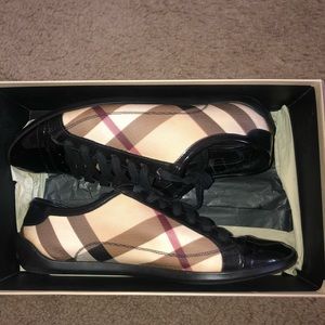 Burberry leather print sneaker